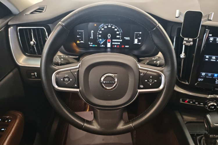 沃尔沃XC60 2021款 T5 四驱智逸豪华版中控内饰13