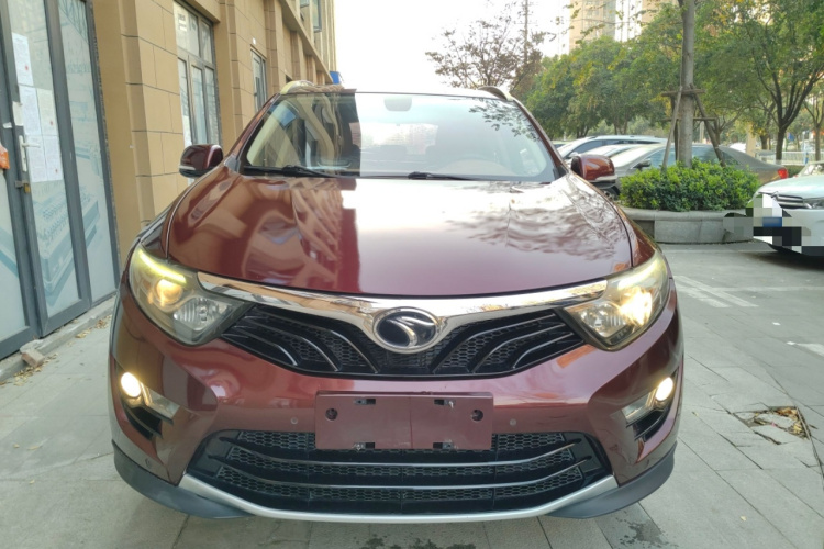 东南DX7 2017款 1.5T 手动凯旋版车身外观2