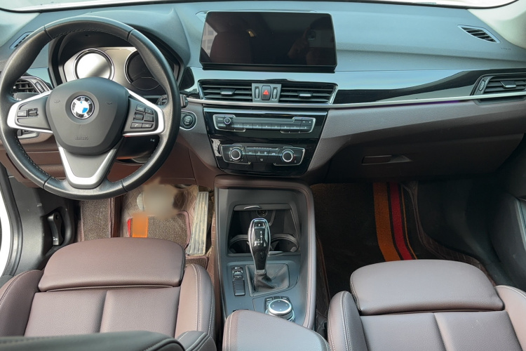 宝马X1 2022款 sDrive20Li 时尚型中控内饰7003