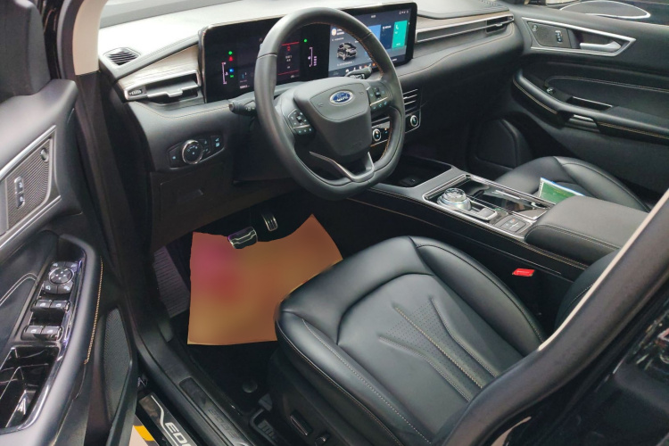 福特 锐界 2021款 改款 PLUS EcoBoost 245 两驱豪锐型 7座中控内饰20