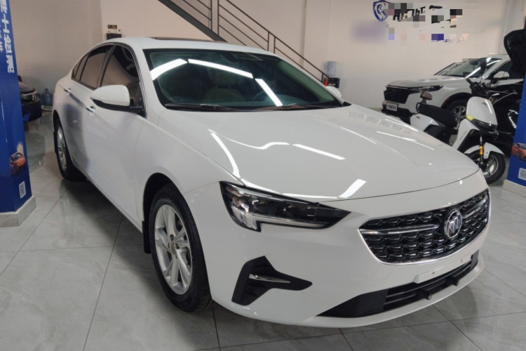 别克 君威 2020款 552T 精英型车身外观3