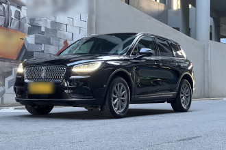 林肯 冒险家 2021款 2.0T 两驱尊享版