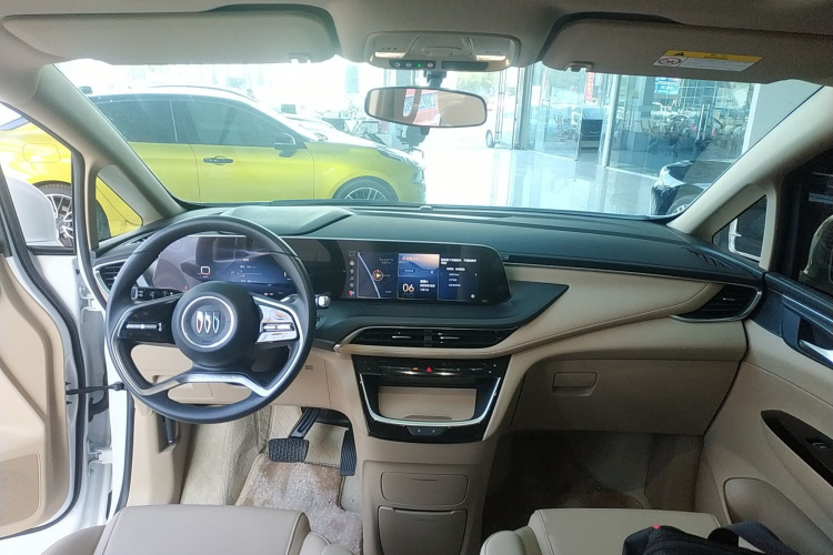 别克GL8 2025款 陆上公务舱 先享版中控内饰12