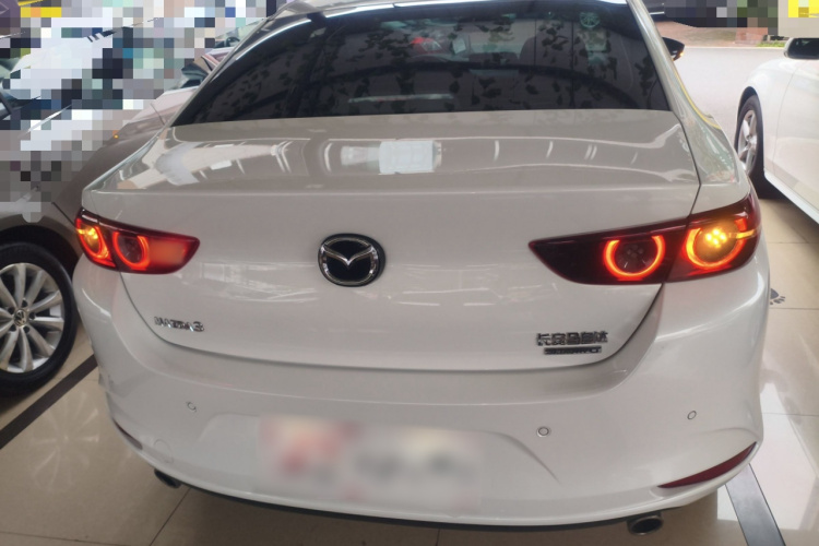 马自达3 昂克赛拉 2023款 2.0L 自动质耀版车身外观6