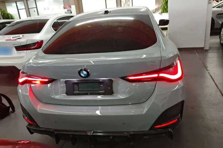 宝马4系 2023款 425i Gran Coupe M运动曜夜套装车身外观6