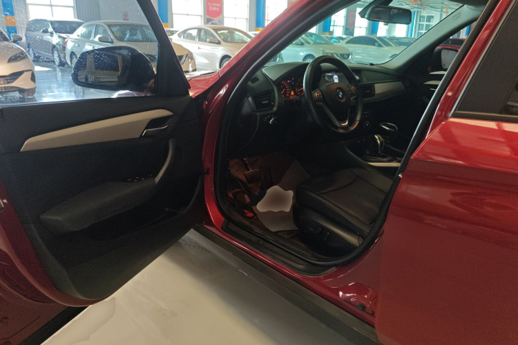 宝马X1 2014款 sDrive18i 时尚型中控内饰20