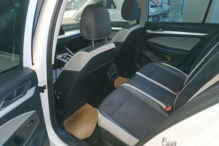 大众 高尔夫 2021款 280TSI DSG Pro中控内饰21