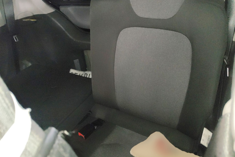 五菱汽车 宏光MINIEV 2021款 马卡龙臻享款 磷酸铁锂中控内饰21