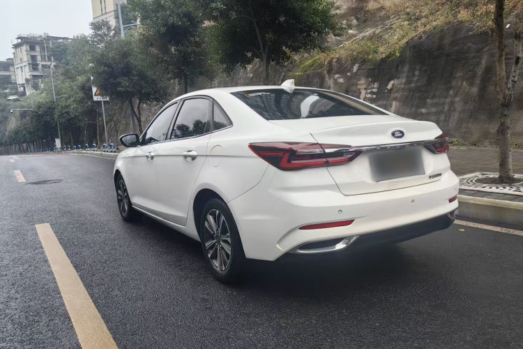 福特 福睿斯 2021款 1.5L 自动钻石版车身外观6006