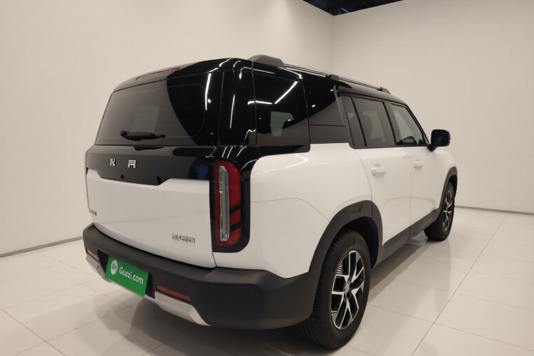 北京越野 北京BJ30 2024款 1.5T 轻野Pro版车身外观7