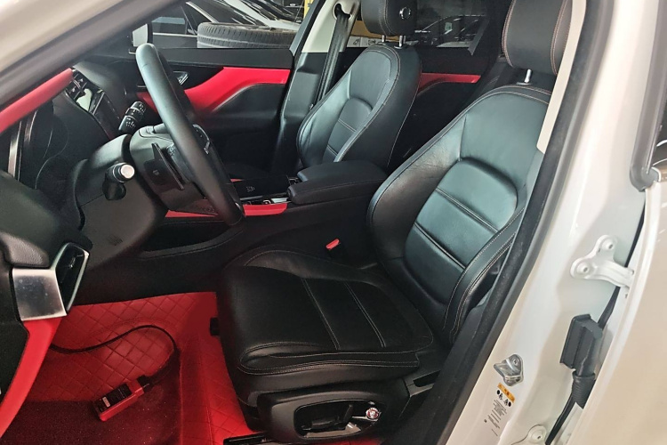 捷豹F-PACE 2018款 2.0T 两驱都市尊享版局部细节19