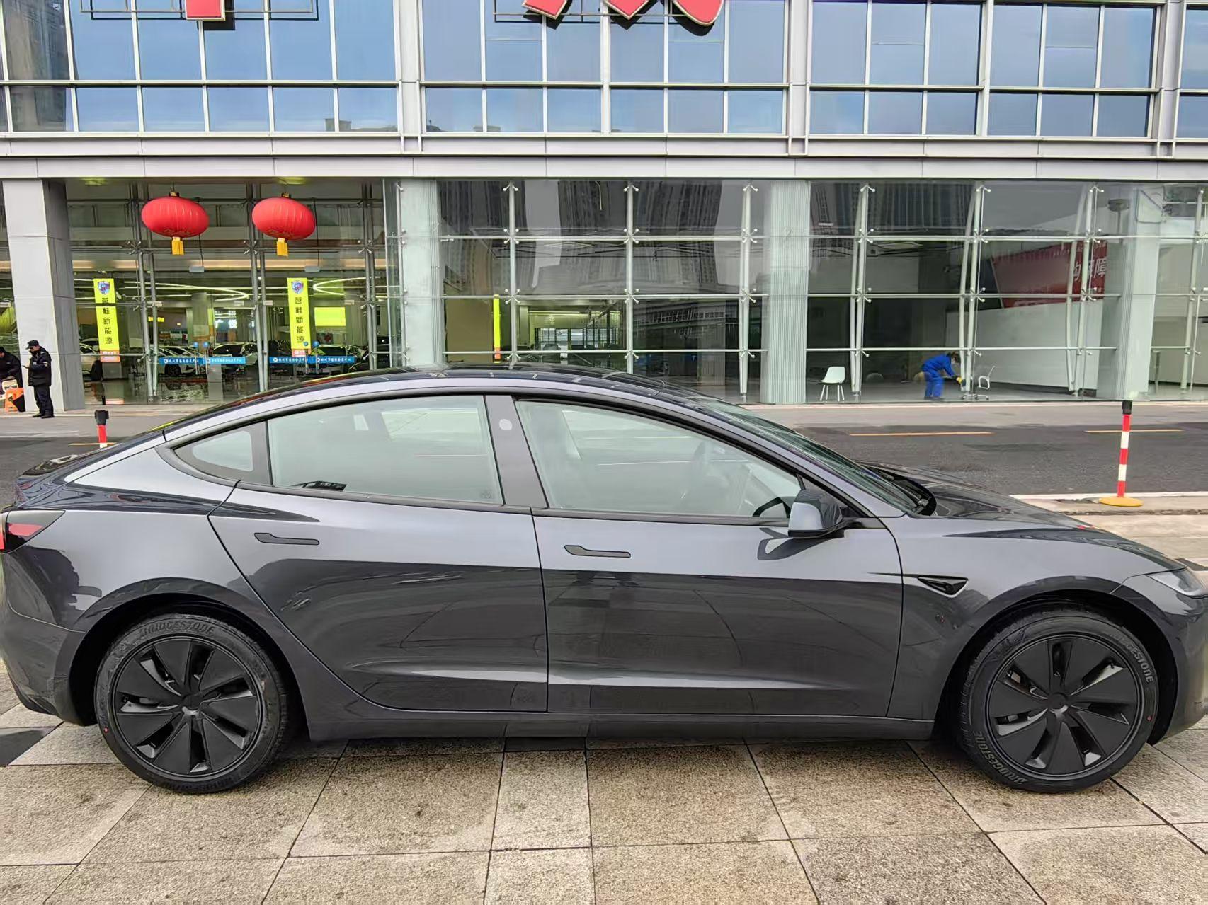 特斯拉 Model 3 2025款 后轮驱动版