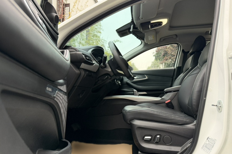 星途TX 2020款 1.6T 两驱星尚版中控内饰7002