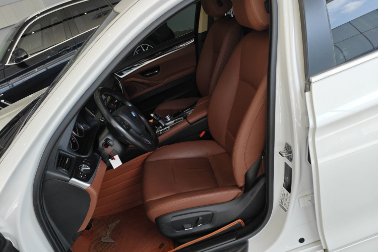 宝马5系 2017款 520Li 典雅型中控内饰19