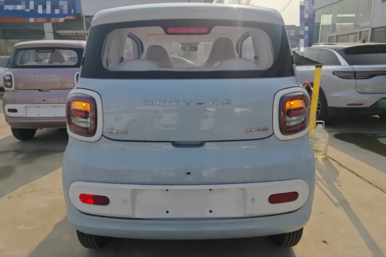 奔腾小马 2026款 222km 炫彩马车身外观6