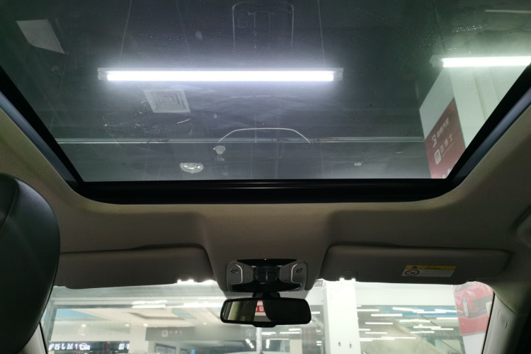 广汽传祺 传祺GS8 2017款 320T 两驱豪华智联版（七座）局部细节22