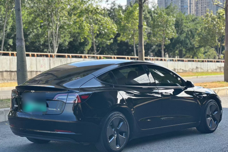 特斯拉 Model 3 2022款 后轮驱动版车身外观6004