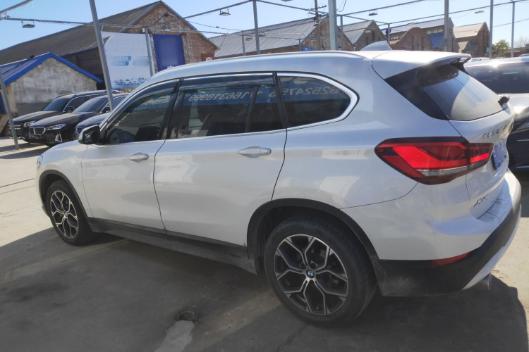 宝马X1 2022款 sDrive25Li 领先型车身外观4