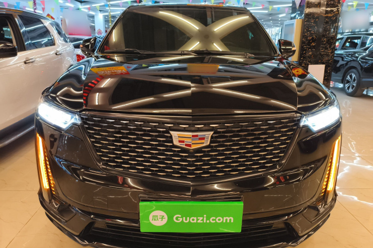 凯迪拉克XT6 2021款 2.0T 六座四驱豪华型车身外观2