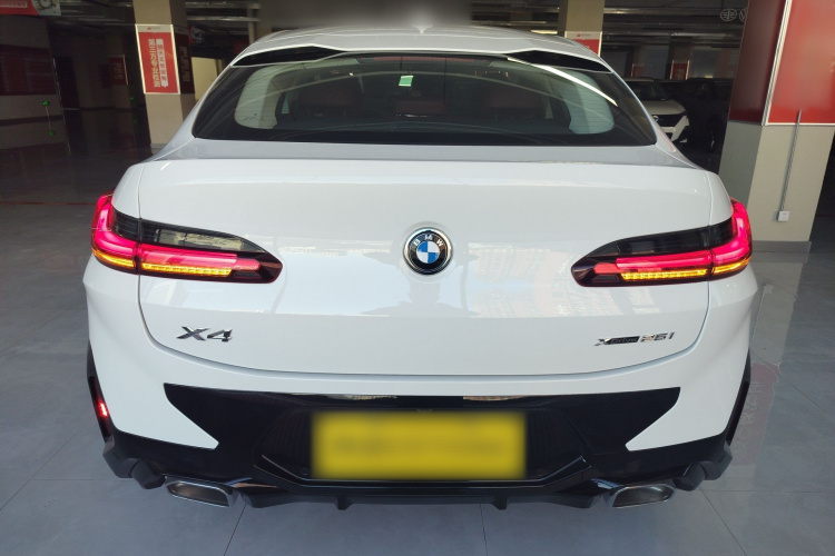 宝马X4 2022款 xDrive 25i M运动套装车身外观6004