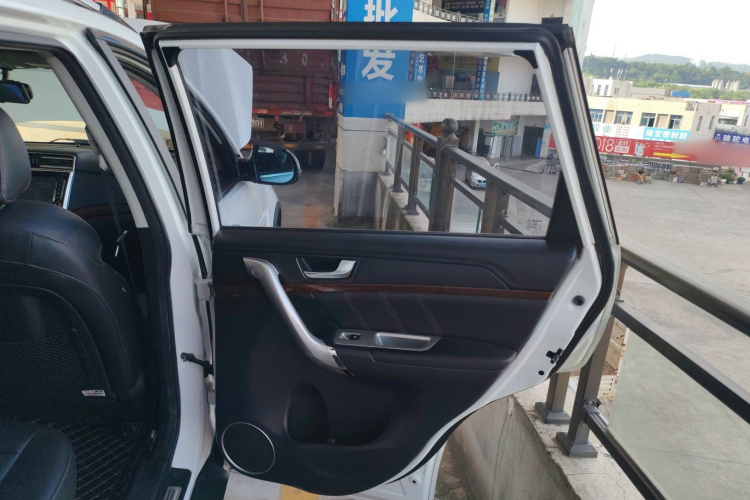 哈弗H6 2017款 红标 运动版 1.5T 手动两驱精英型中控内饰7006