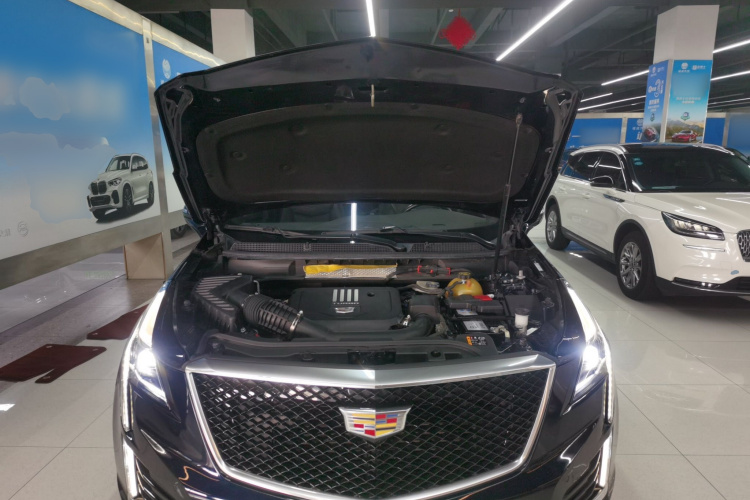 凯迪拉克XT5 2022款 2.0T 四驱尊贵型机舱底盘24