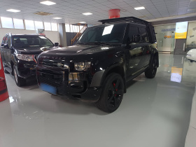 路虎卫士 2023款 110 3.0T P400 暗黑特别版