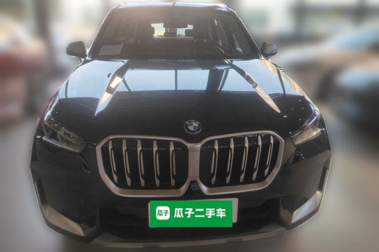 宝马X1 2023款 xDrive25Li X设计套装车身外观2