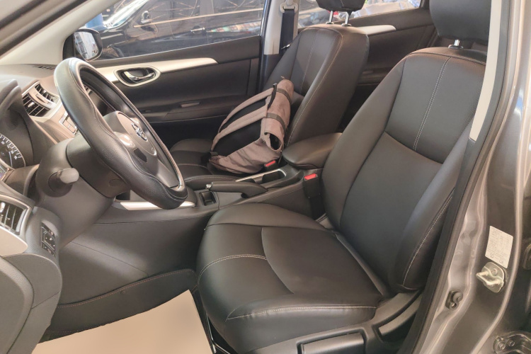 日产 轩逸 2022款 经典 1.6XE CVT舒适版中控内饰19