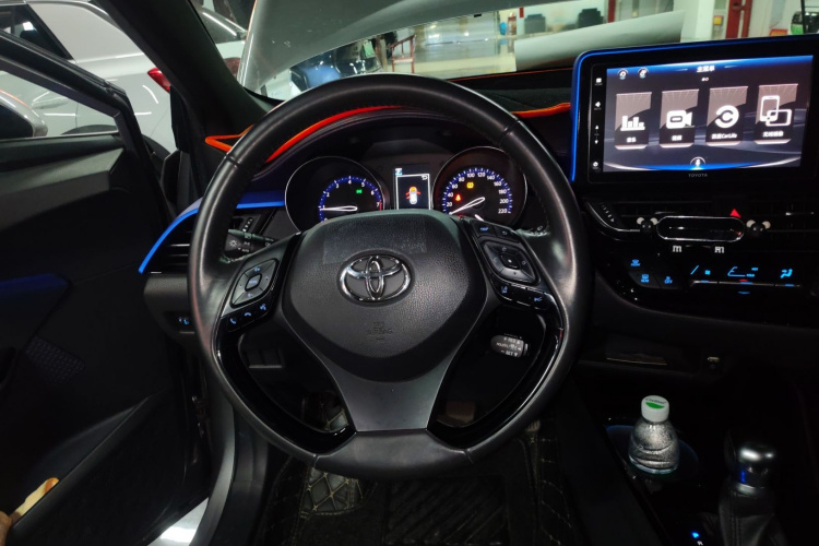 丰田 奕泽IZOA 2018款 2.0L 奕驰版 国VI中控内饰13
