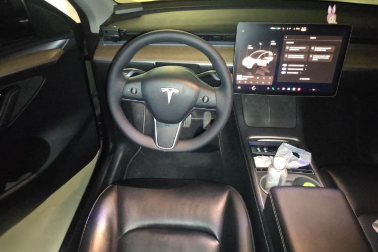 特斯拉 Model Y 2022款 后轮驱动版局部细节13