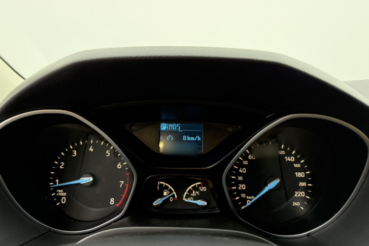 福特 福克斯 2015款 两厢 1.6L 自动风尚型中控内饰7004