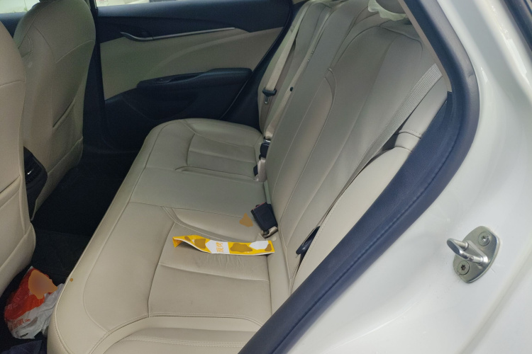 别克 英朗 2018款 15T 手动精英型 国V中控内饰21