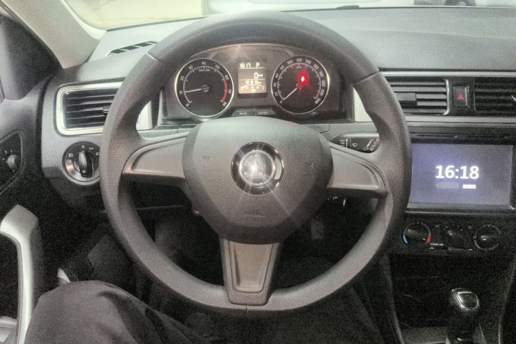 斯柯达 昕动 2016款 改款 1.6L 自动创行版中控内饰13