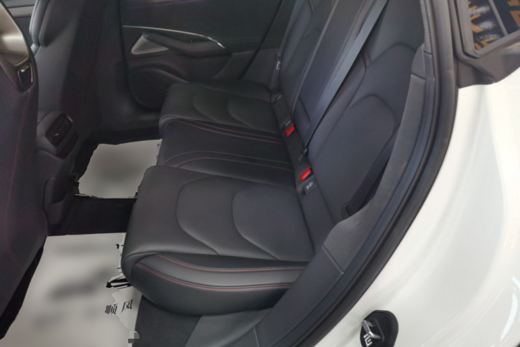 小米汽车 小米SU7 2024款 后驱超长续航高阶智驾Pro版中控内饰7004