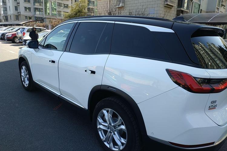 蔚来ES8 2022款 100kWh 七座版车身外观6003