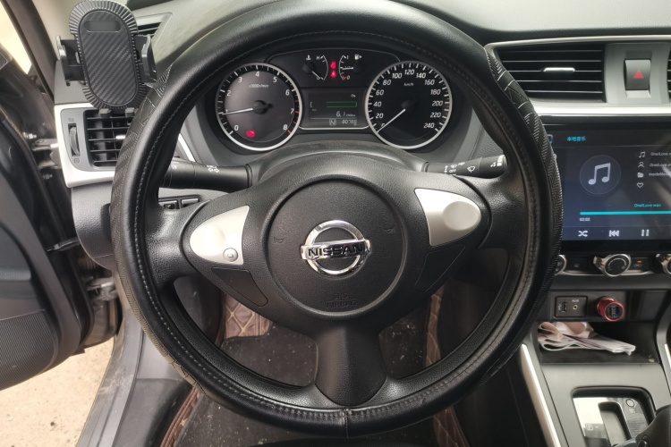 日产 轩逸 2021款 经典 1.6XE CVT舒适版中控内饰13