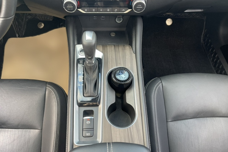 日产 天籁 2021款 2.0L XL Upper AD1 智行领航版局部细节18