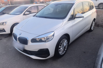 宝马2系多功能旅行车 2019款 220i 领先型