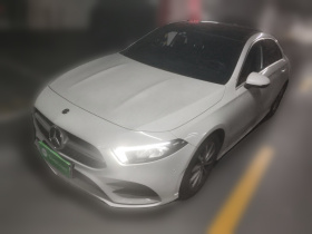 奔驰A级 2020款 改款 A 200 L 运动轿车动感型