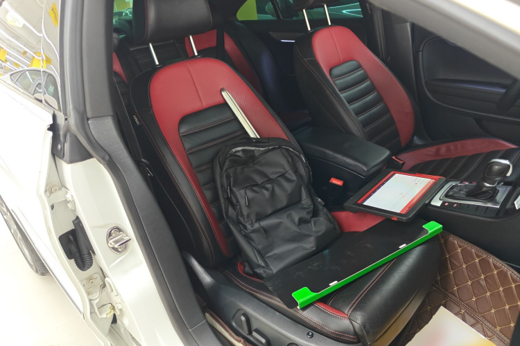 一汽-大众CC 2018款 1.8TSI 豪华型局部细节41