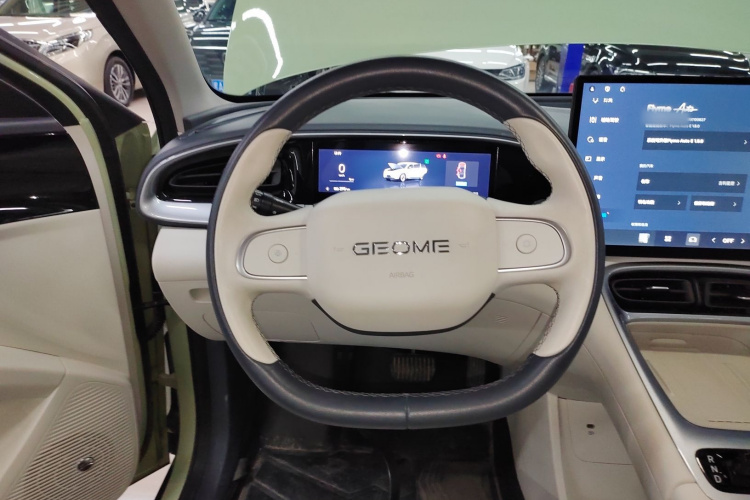 吉利银河 星愿 2025款 UP 410km 探索+版中控内饰13