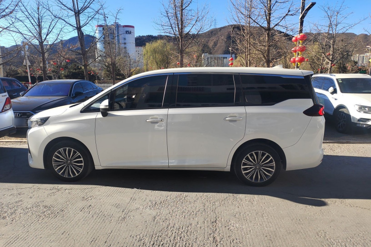 广汽传祺 传祺M6 2021款 270T DCT尊享版（七座）车身外观6005