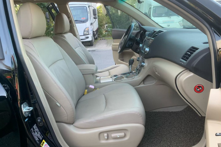 丰田 汉兰达 2012款 2.7L 两驱7座豪华版中控内饰7006