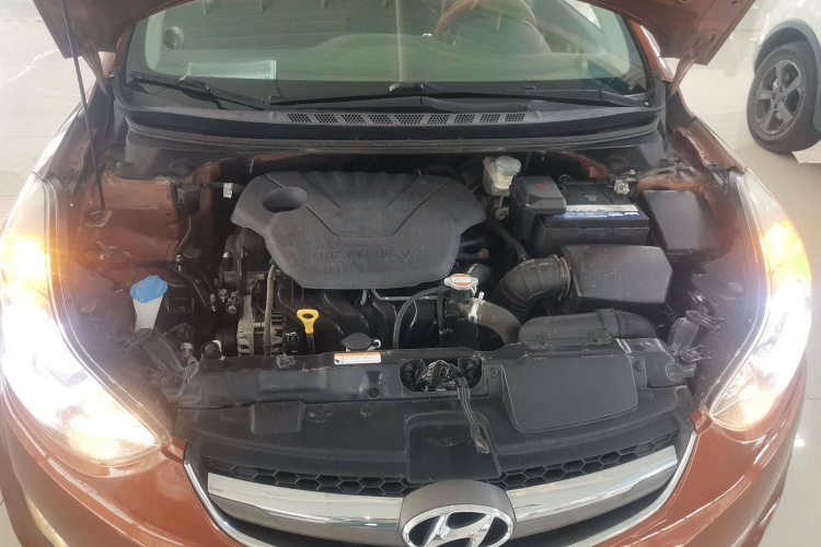 现代 朗动 2015款 1.6L 自动领先型局部细节24