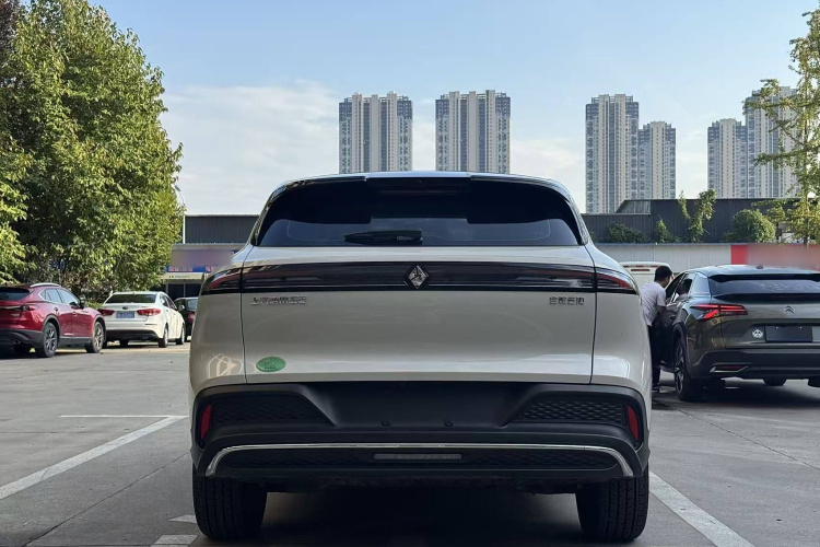 宝骏云海 2024款 500km 纯电版车身外观6008