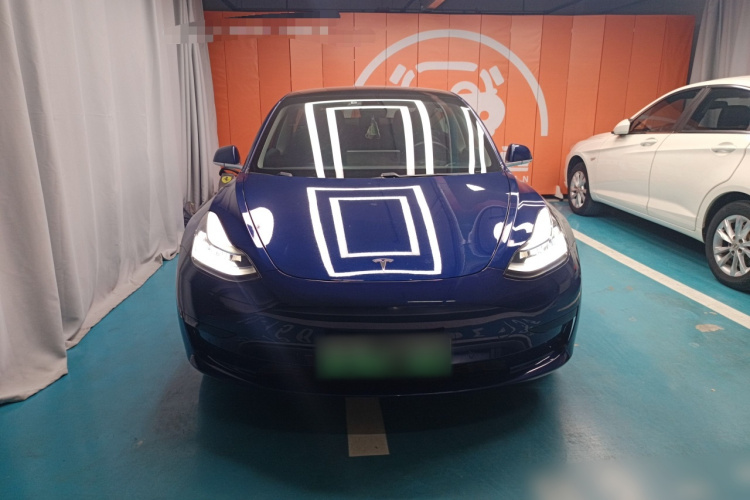 特斯拉 Model 3 2020款 标准续航后驱升级版车身外观2
