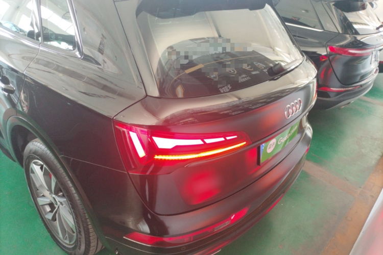 奥迪Q5L 2025款 45周年典藏版 40 TFSI 豪华动感型车身外观6004