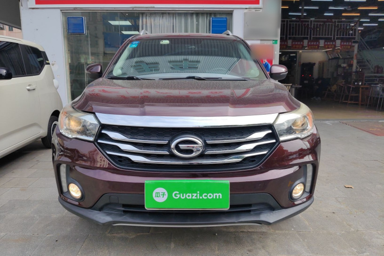 广汽传祺 传祺GS4 2015款 200T G-DCT豪华版车身外观2