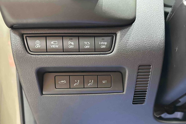 马自达CX-50行也 2023款 2.5L 尊行版中控内饰7006